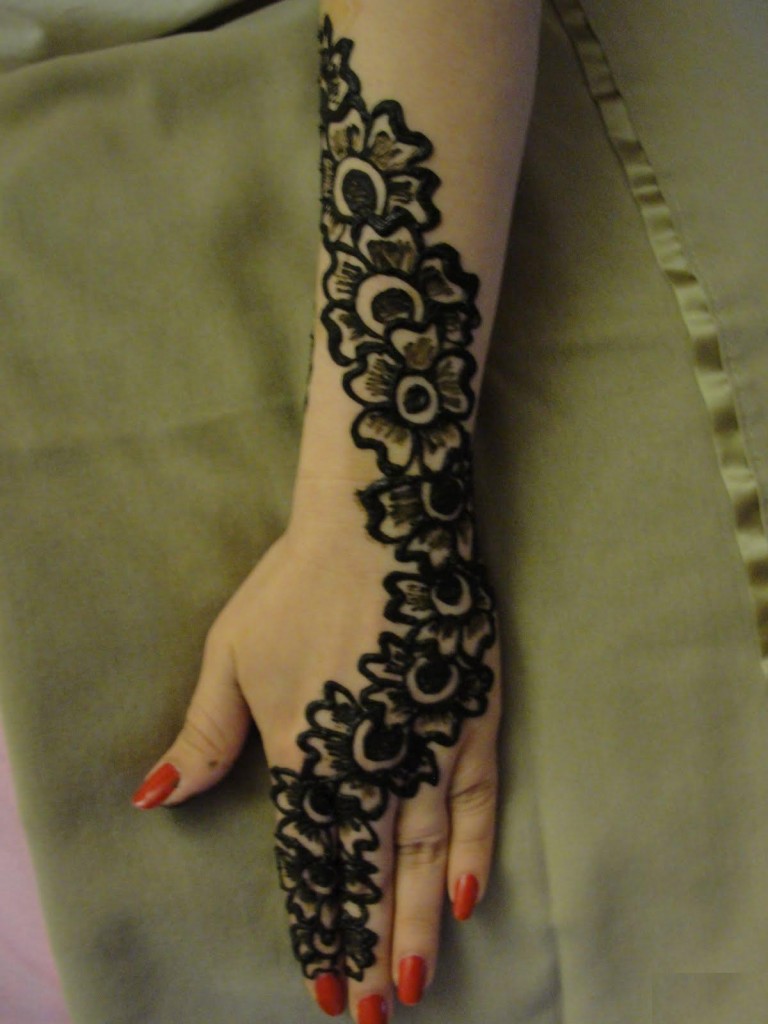 One Hand Mehndi Design