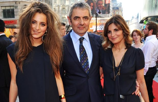 Arts-and-Entertainment-Mr-Bean-with-his-Wife-and-Daughter-3264.jpg