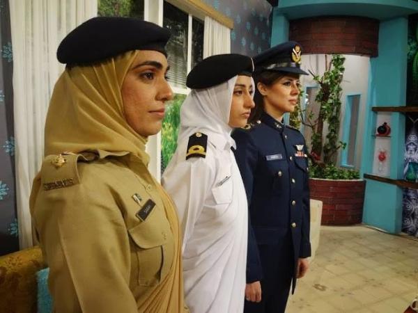 Pakistan's Soldiers 19th most smartly-dressed female Army