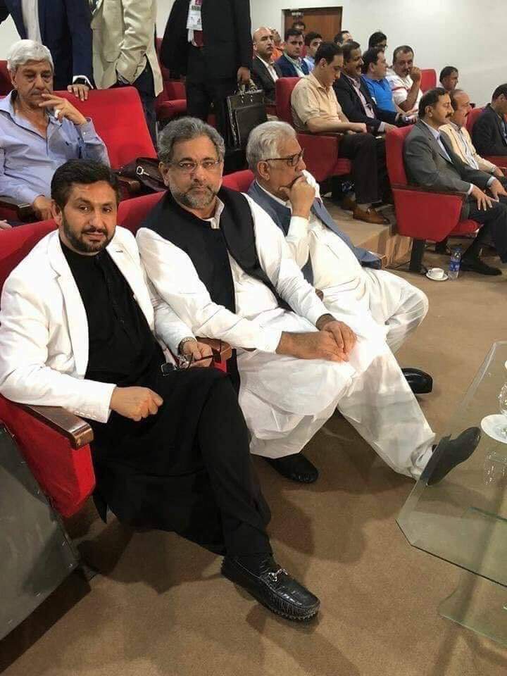 Ex PM Shahid Khaqan Abbasi With Saleem Safi
