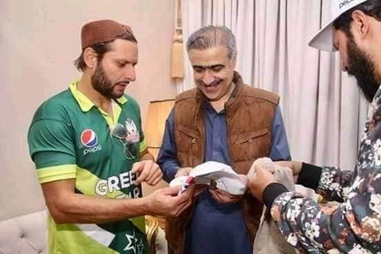 Minister Of Sindh Assembly Suhail Anwar Siyal With Shahid Afridi In Larkana