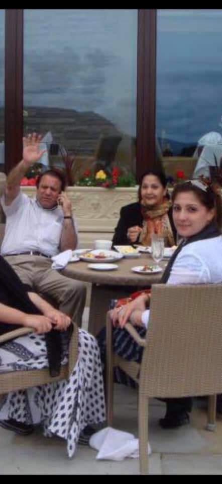 Oldest Photo Of Nawaz Sharif With Family
