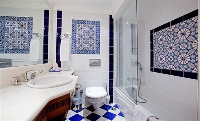 Traditional Bathroom Tiles Ideas