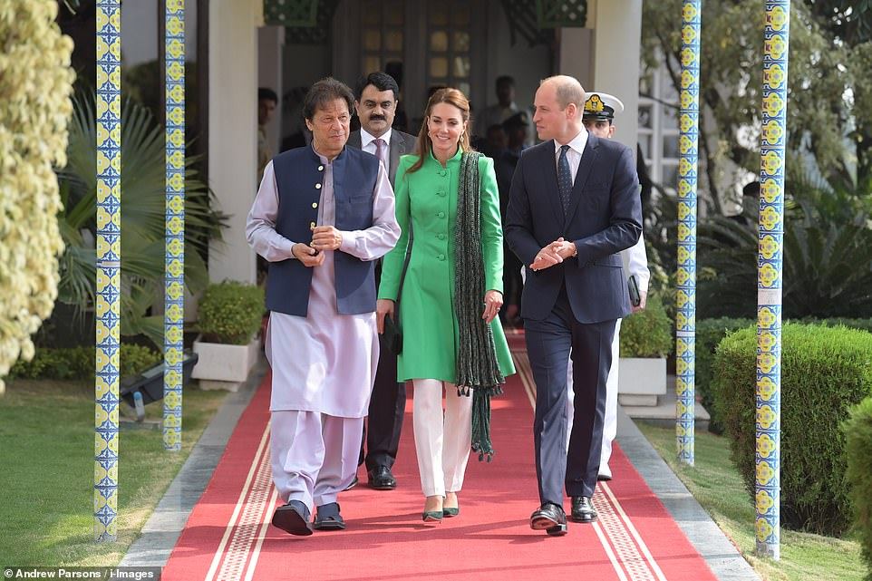 Duke And Duchess Of Cambridge Tour Pakistan, In Pictures : 10 pics