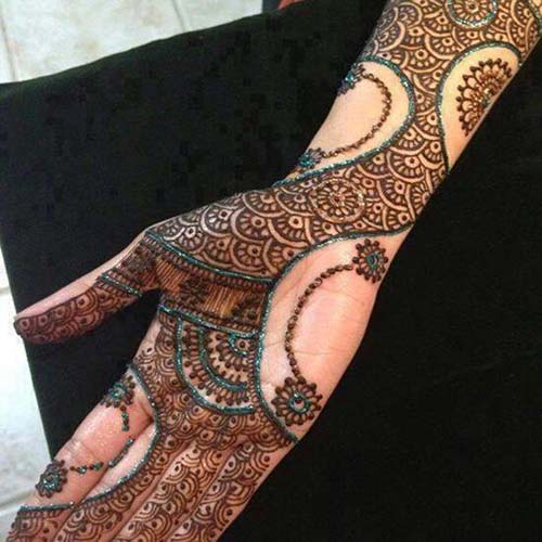 Front Hand Beautiful Traditional Mehndi Design