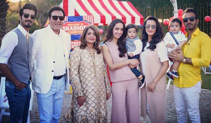 ‪Javaid Sheikh‬ with his Family