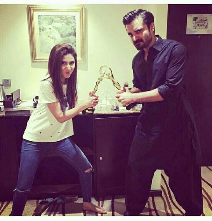 ‎Mahira Khan‬ & ‎Hamza Ali Abbasi‬ After winning their ‪‎Award‬