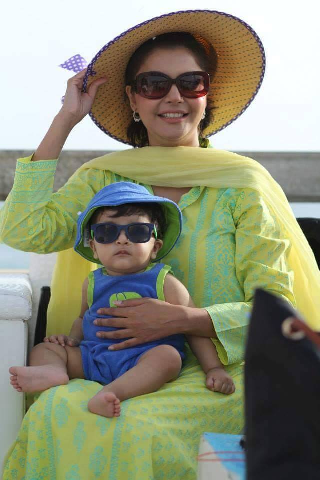 ‎Nidayasir‬ with her ‪‎Cute‬ son ‪Balaaj‬