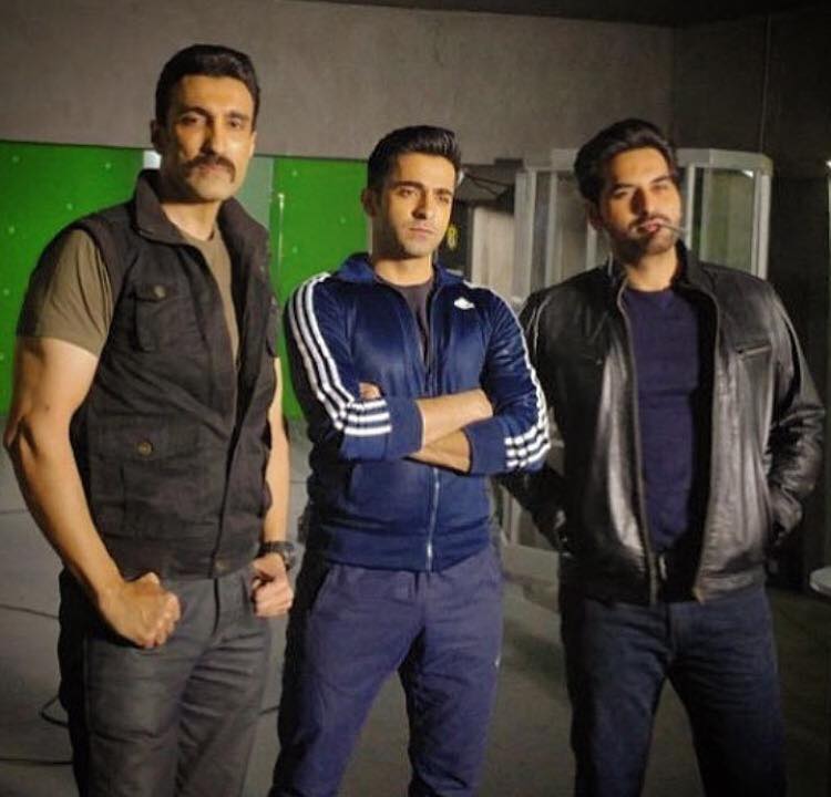 Amir Qureshi, Sheheryar Munawar & Humayun Saeed During Shoot
