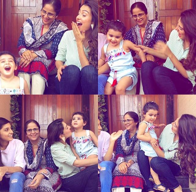 Ayeza Khan With Her Mother & Daughter