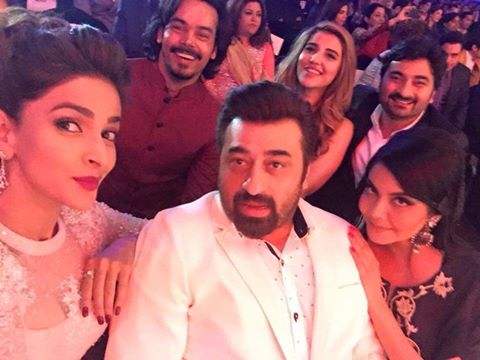 Beautiful star studded selfie by Saba Qamar