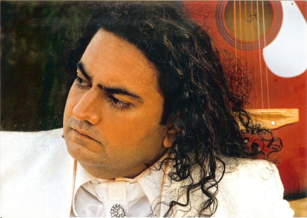 Eye to Eye - Taher Shah A Pakistani Singer Songs Goes Viral