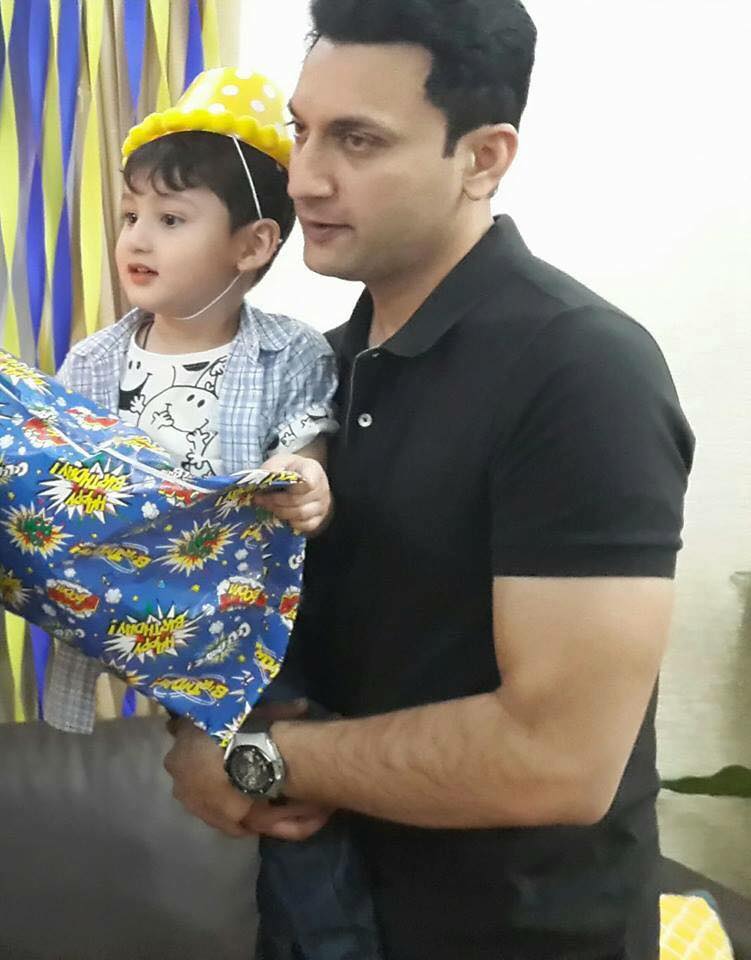 Faiq Khan With His Son