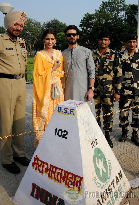 Fawad Khan With Sonam Kapoor At Wagah Border