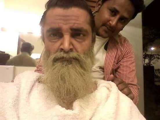 Hamza Ali Abbasi Plays a Malang in Cameo Role