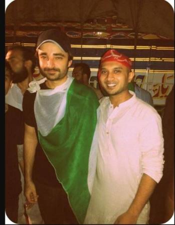 Hamza Ali Abbasi Spotted At Azadi March