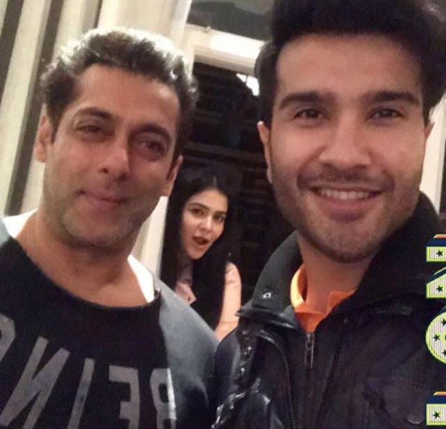 Humaima & Feroze Meet Salman Khan In London