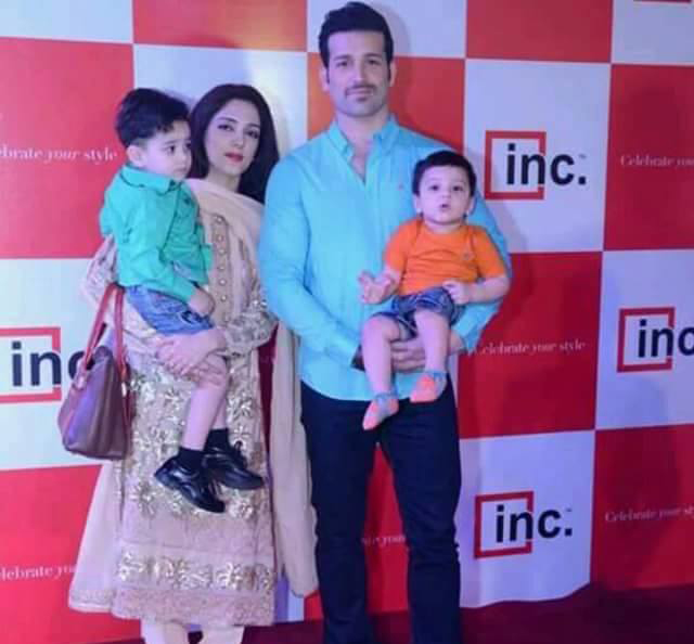 Model And Actor Abdullah Ejaz With His Wife And Kids