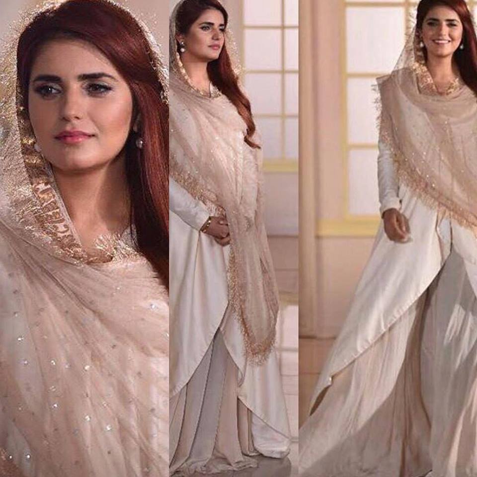 Momina Mustehsun Recording For A Ramzan Transmission
