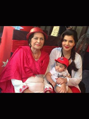Nida Yasir‬ With Her Mother & Cute Son ‪‎Balaj Yasir‬