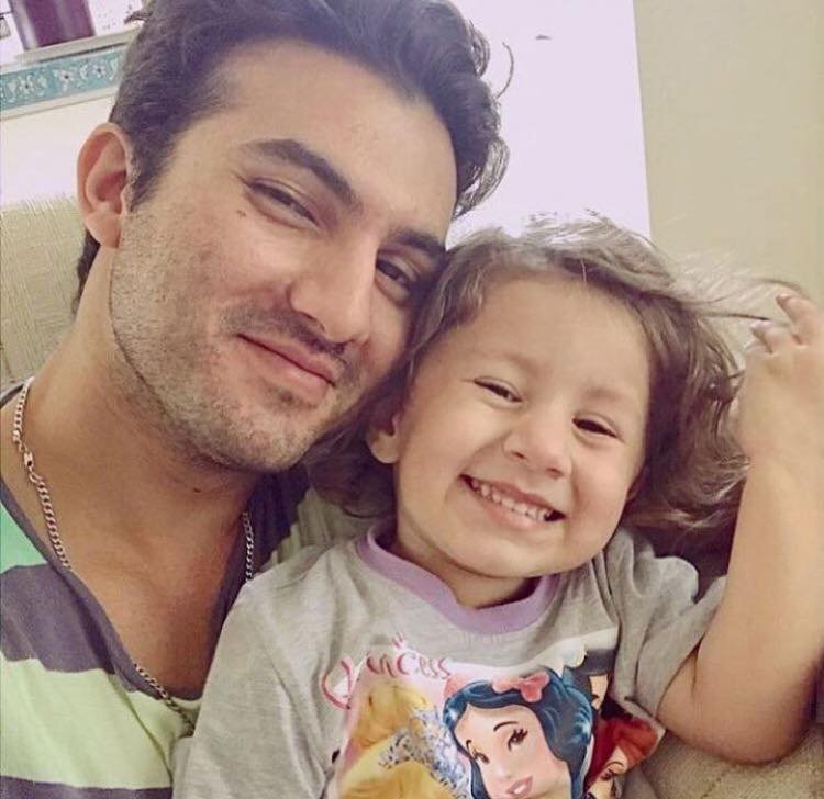 Shahroz Sabzwari With Daughter Nooreh
