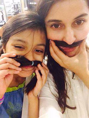 Shaista Lodhi Latest Pic With Her Daughter
