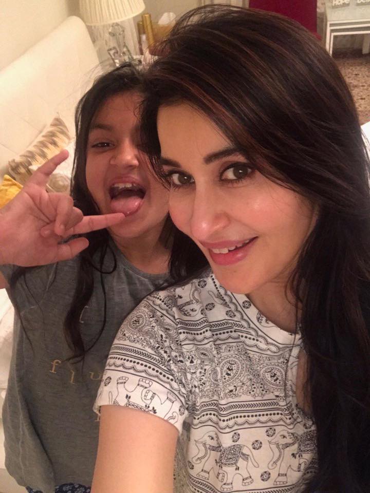 Shaista Lodhi With Her Daughter