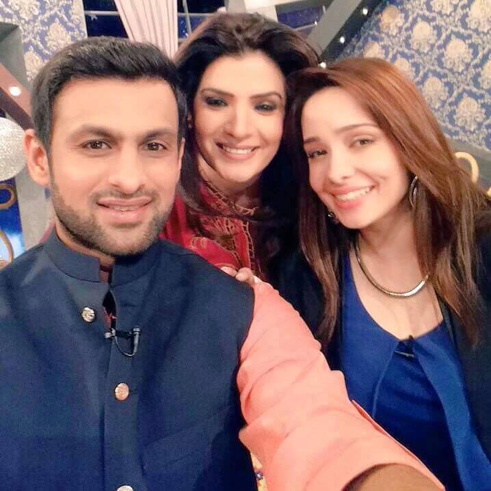 Shoaib Malik, Resham And Juggan Kazim Together