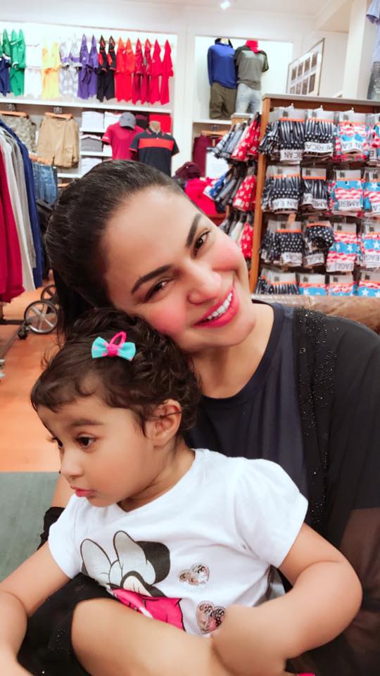 Veena Malik With Her Daughter