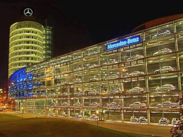 Mercedes tower München, Germany