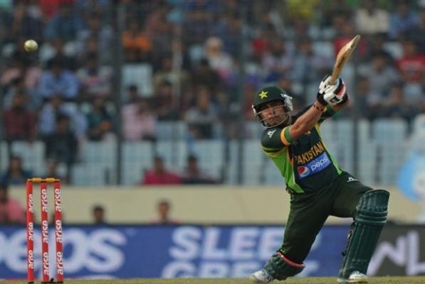 Umar Akmal Makes It Into The Final 15 for World Cup