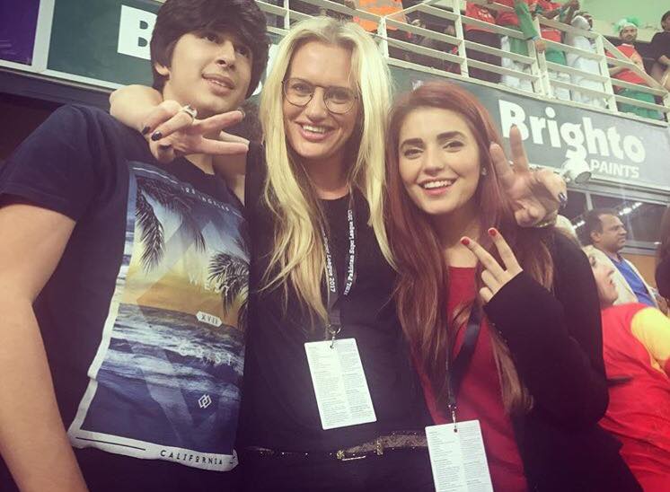 Akbar Akram, Shaniera Akram & Momina Mustehsan Watching PSL