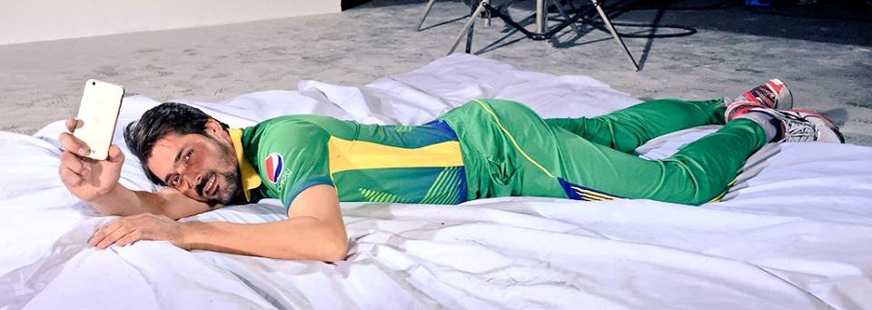 Anwar Ali Pictured In Nargis Fakhri Mode During An Ad Shoot