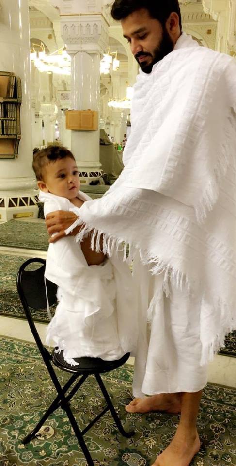 Azhar Ali With His Son Performing Umraah