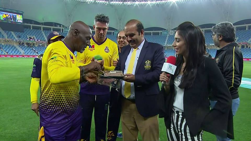 Birthday Celebration Of Sir Viv Richards After Won The Match Against Multan