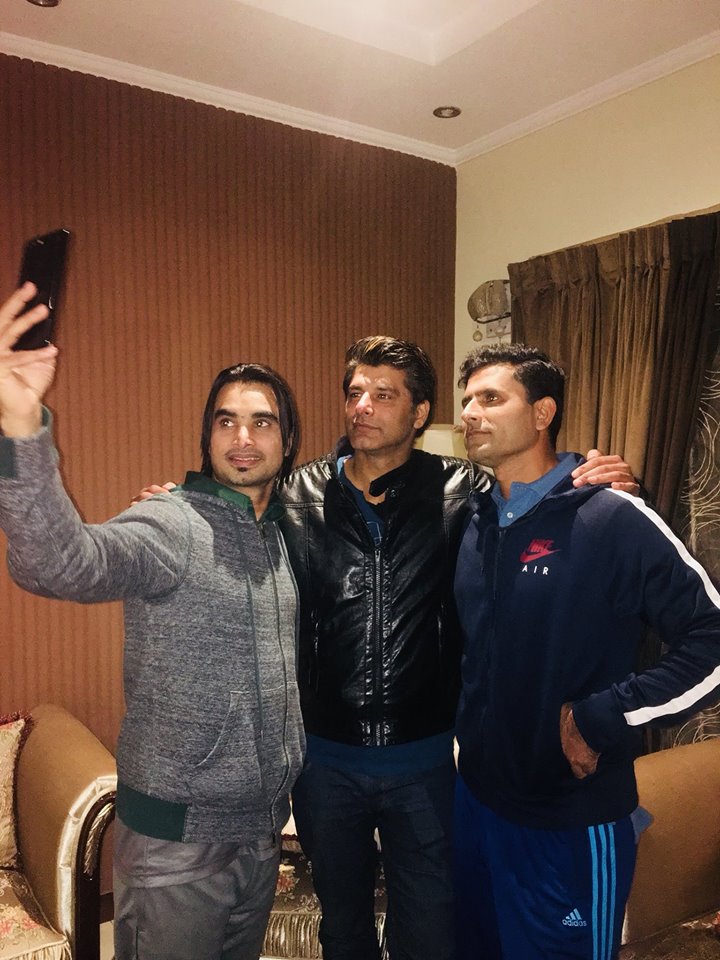 Catching Up With Old Friends Is Always Great Fun Imran, Waseem & Abdul Razzaq