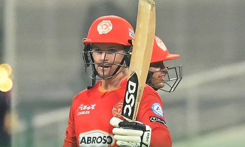 Colin Munro Gets Man Of The Match Against Quetta Gladiator