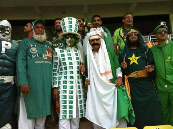 Crazy Fans of Pakistan Cricket Team