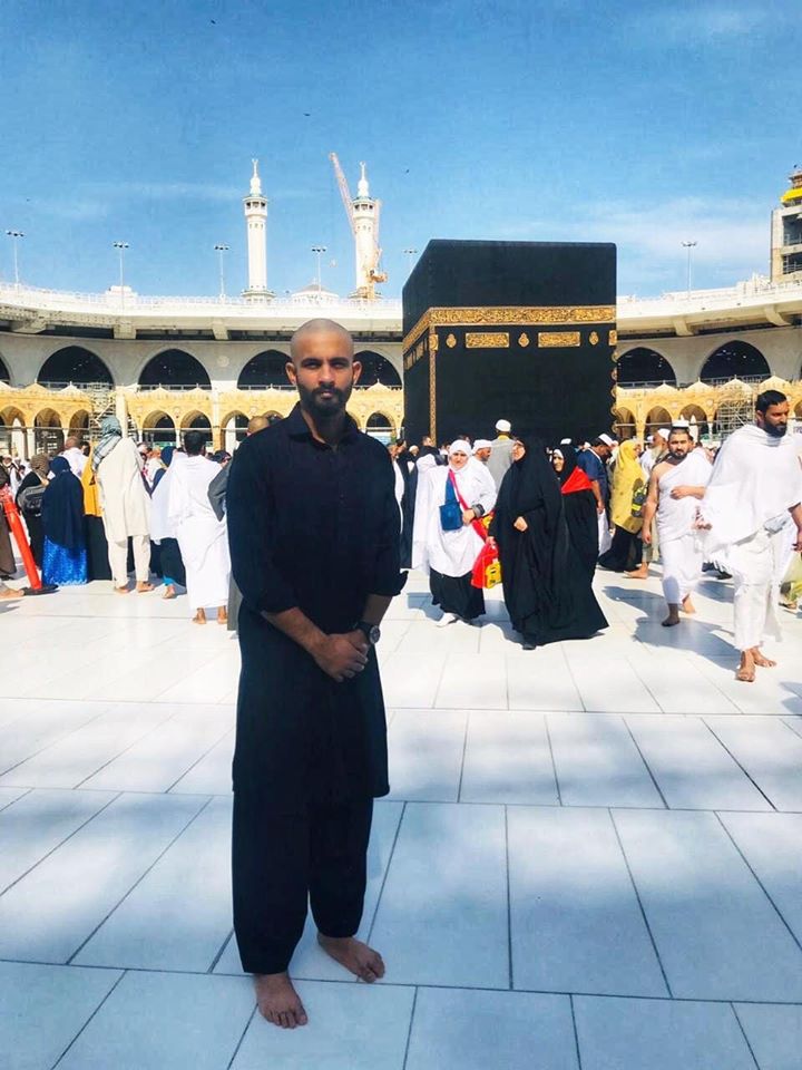 Cricketer Saad Naseem Has Performed Umrah