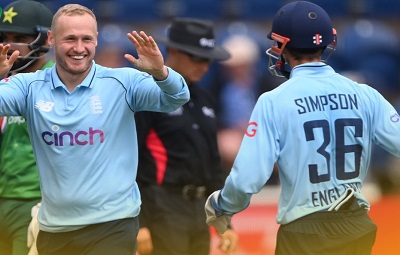 England Won 1st ODI Against Pakistan