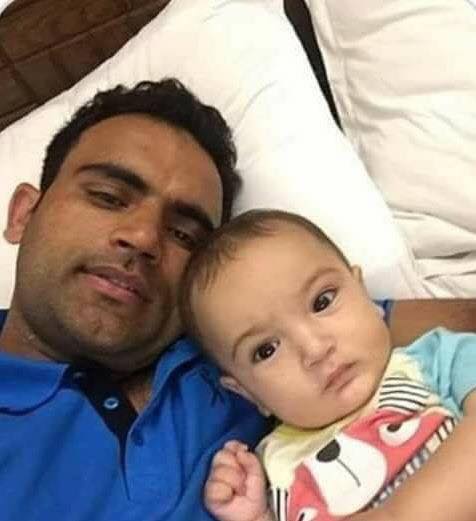 Fakhar Zaman Clicks A Selfie With Son