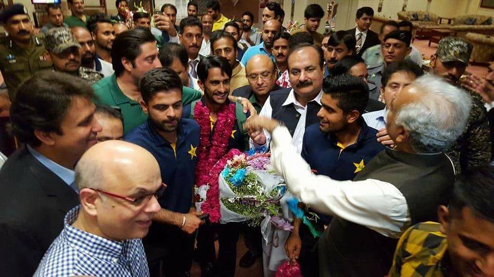 Hassan Ali Arrived at Lahore's Airport