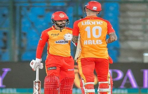 Islamabad United Beats Karachi Kings By Five Wickets