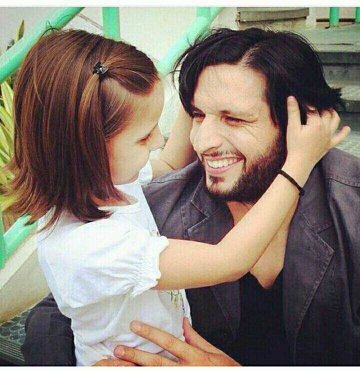 Lala with his ‪‎Daughter - Cricket Images & Photos