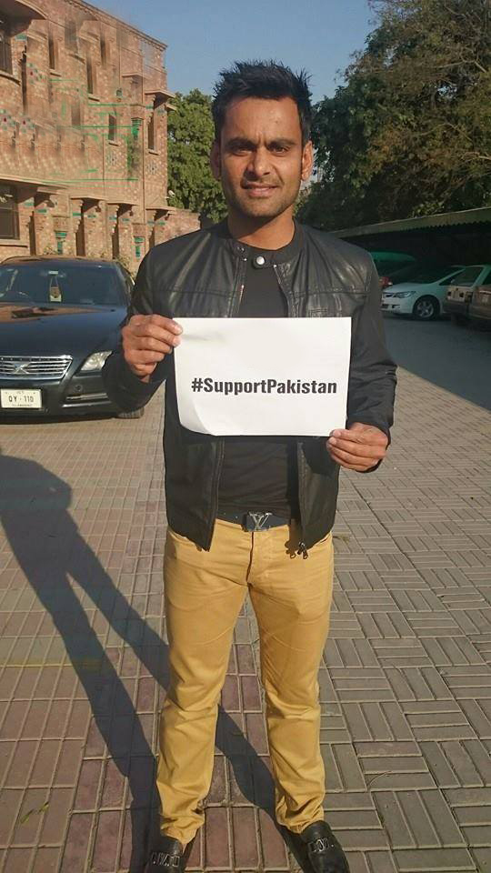 Muhammad Hafeez Trying To Motivate Cricket Fans