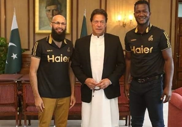 PM Imran Khan Meets Zalmi's Captain And Mentor