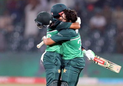 Pakistan Beat Australia By 6 Wickets Chasing A Huge Target 349 At Lahore