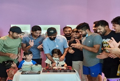 Pakistan Team Celebrates Mohammad Hafeez's Birthday In Dubai