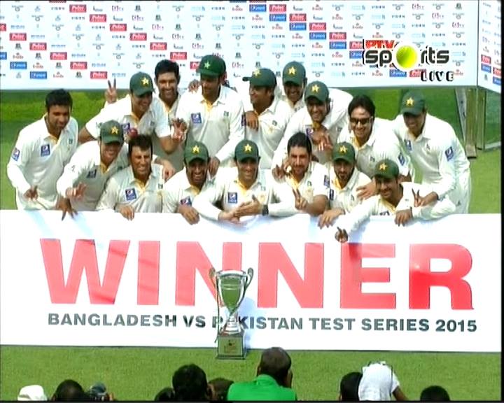 Pakistan Won Winner's Trophy Of Pak Vs Ban Test Series Cricket Images