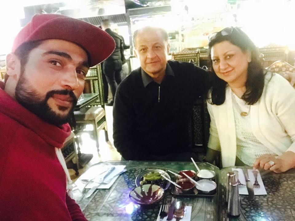 Quetta Gladiators Owner & His Wife With Mohammad Amir